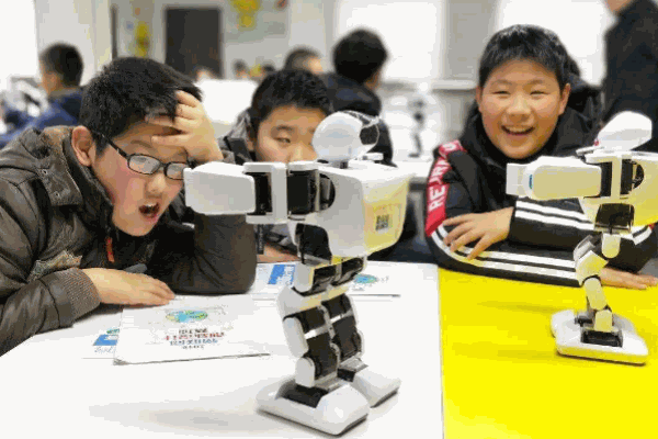 火星人机器人产品 门店图片