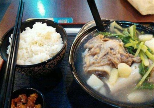 仟佰味骨头饭