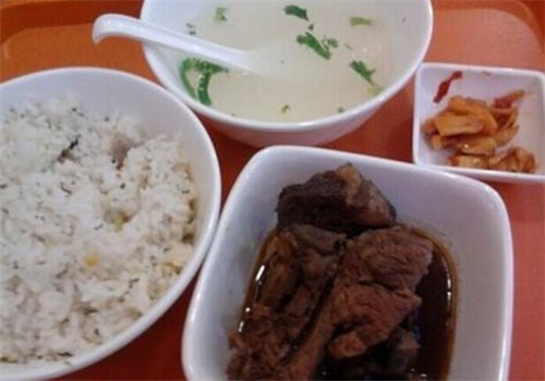 高八斗咸肉菜饭骨头汤产品 门店图片