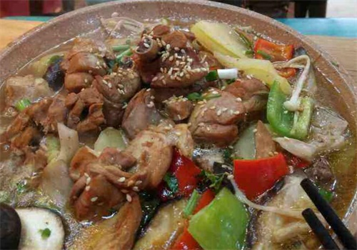 小红泥陶炉鸡