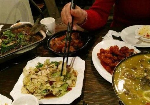 苗岭酸汤鱼餐厅