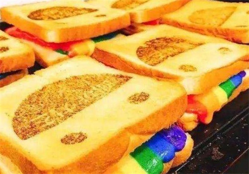 珍妮彩虹吐司