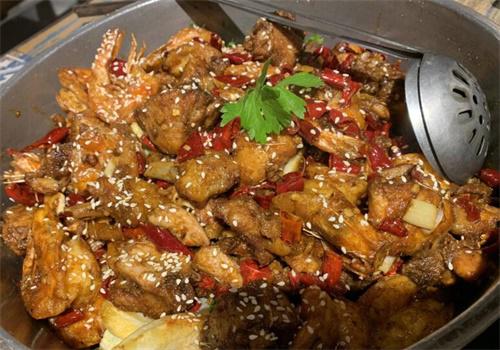 鸡遇虾煲