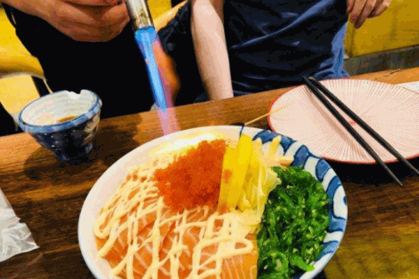 筑底食堂产品 门店图片