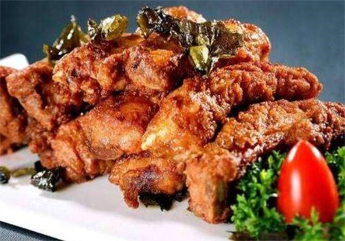 董老太秘制酱骨米饭