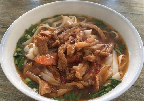 小孔哥津市牛肉粉
