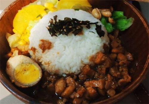 悟饭卤肉饭