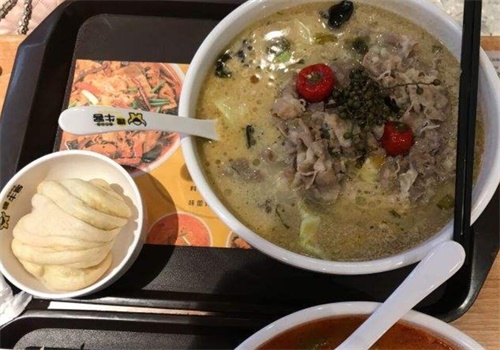 嘿牛客肥牛米饭