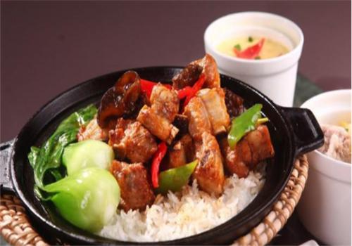 ​予一福煲仔饭