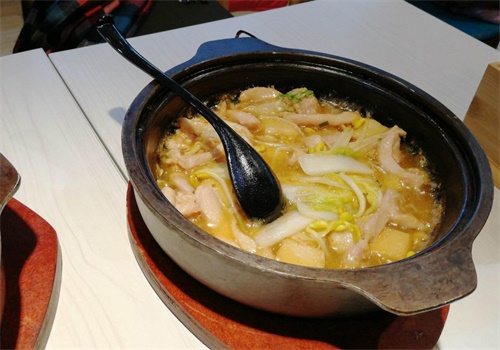 家有极石锅煲加盟
