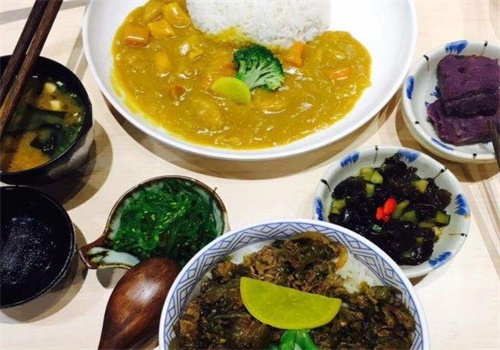 醒屋牛肉饭