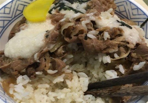 醒屋牛肉饭