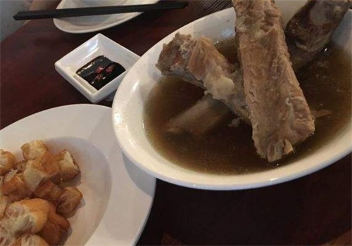 肥豚肉骨茶加盟费多少钱?投资创业无忧,值得投资