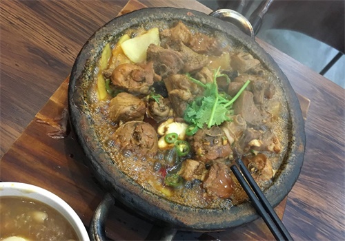 缘味先石锅饭