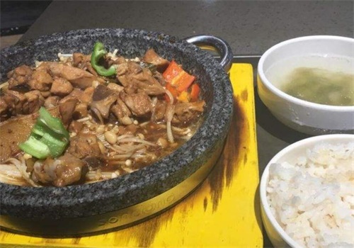 缘味先石锅饭