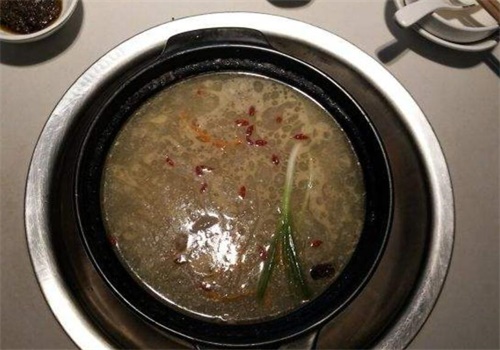 巴人媳妇七品汤煲馆