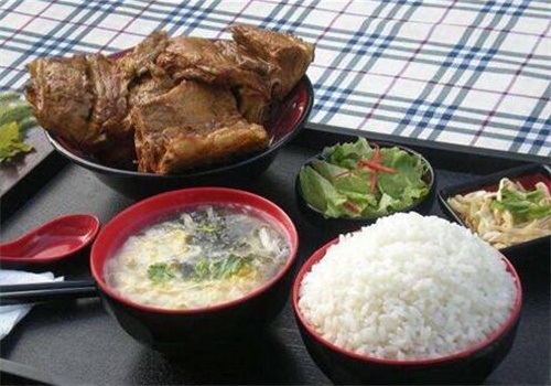 诸元小鲜炖肉快餐