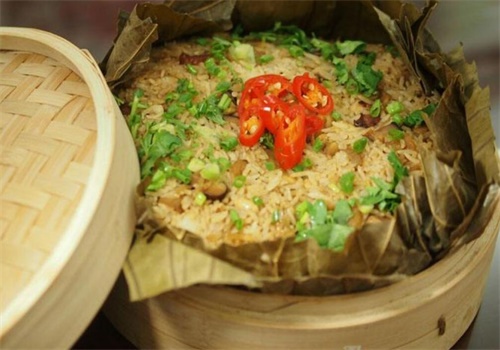 荷千骨荷叶饭