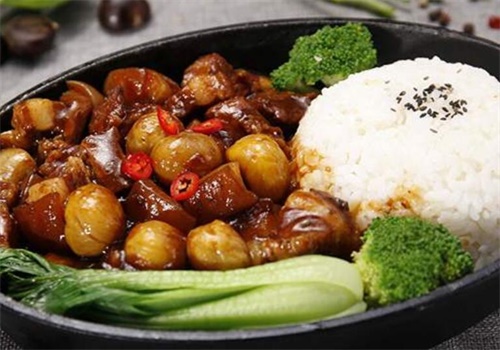 吉胤祥黑椒鸡肉饭