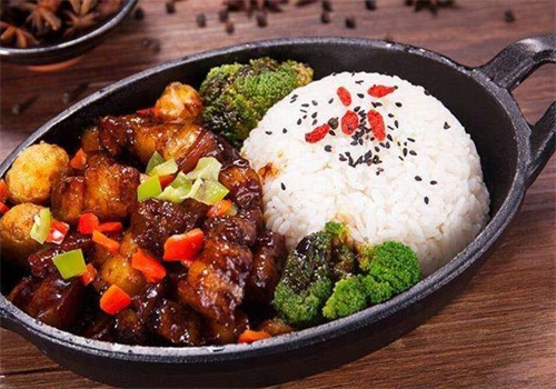 吉胤祥黑椒鸡肉饭