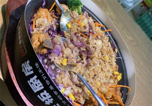 米成林板烧食客