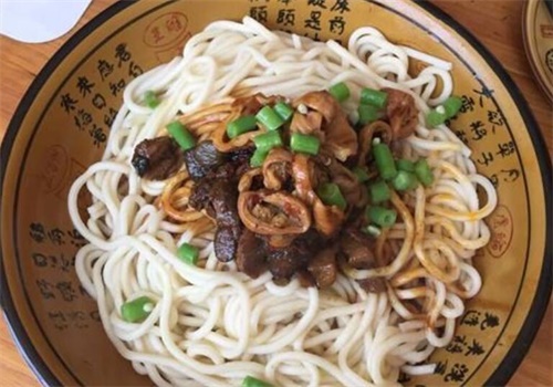 吃饱宝中式快餐
