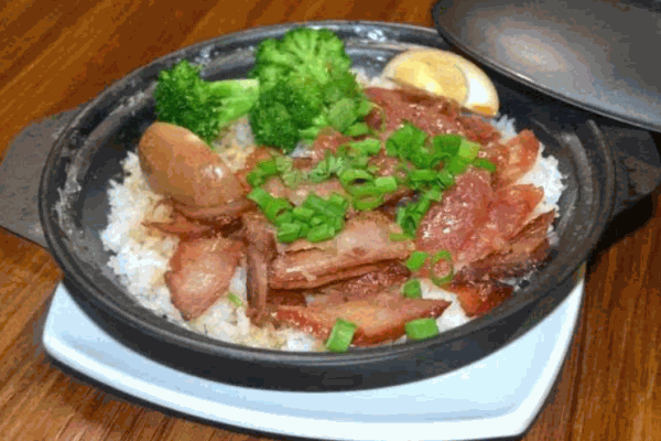 港记煲仔饭烧腊加盟