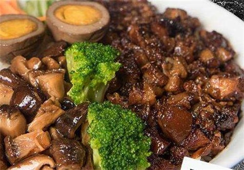 蘭公子台式卤肉饭