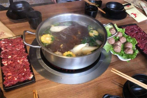 众耀海鲜九宫格火锅加盟