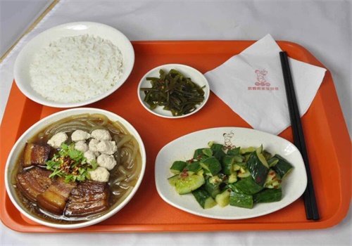 品越快餐