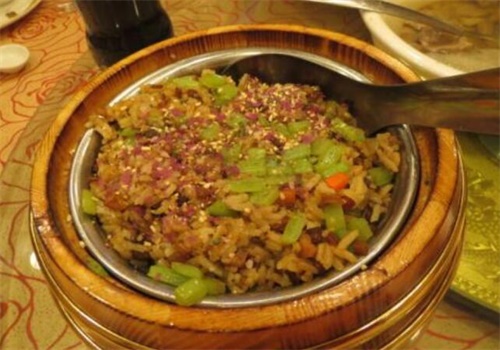 嘟食传情石锅菜