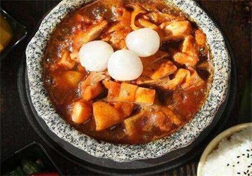 唇忙主题泡泡鸡