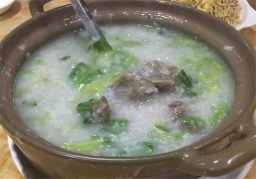 咸骨煲仔粥