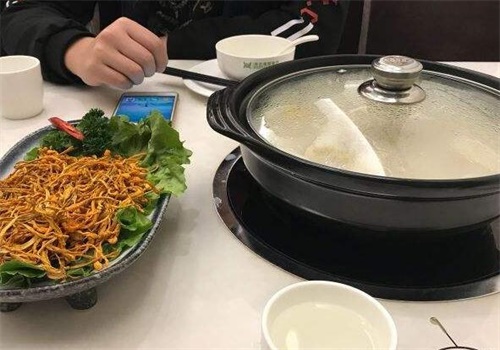 煲王粤菜餐厅