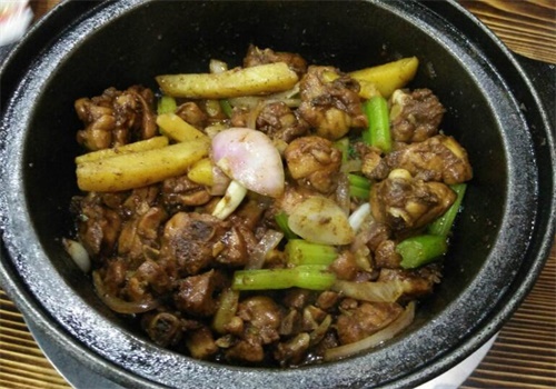 黄蜀郎鸡公煲
