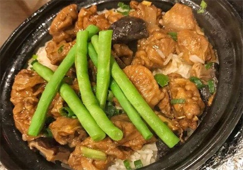 明记煲仔饭