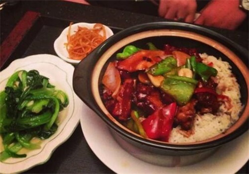 QQ煲仔饭