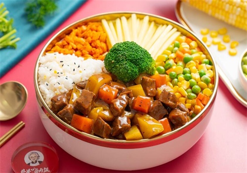 外婆屯卤肉饭