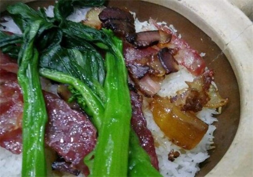 明记煲仔饭