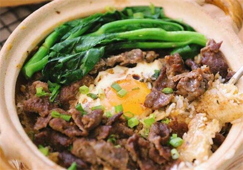 香小喷煲仔饭