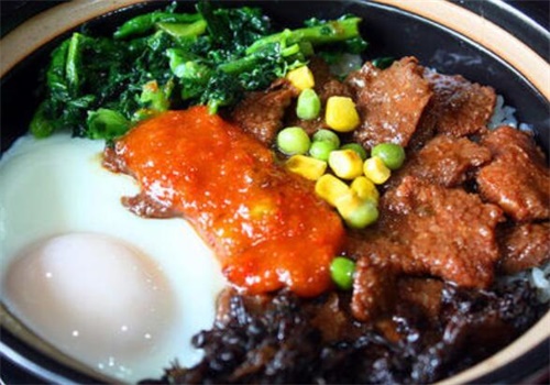 外婆煲仔饭