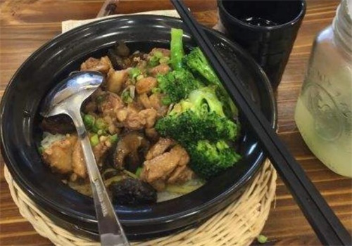 煲掌柜煲仔饭