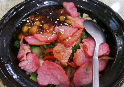 Q饭堂煲仔饭