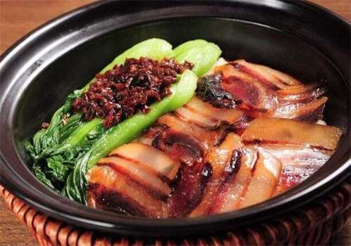 煲仔饭盖浇饭