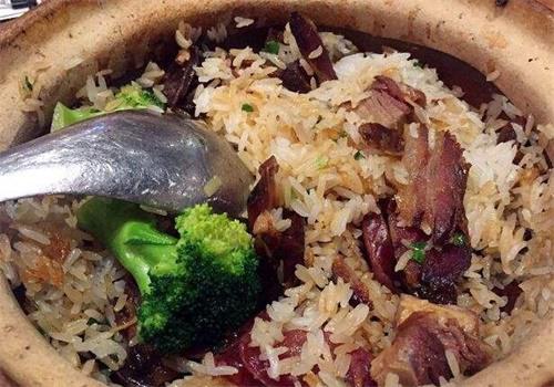 欢记煲仔饭