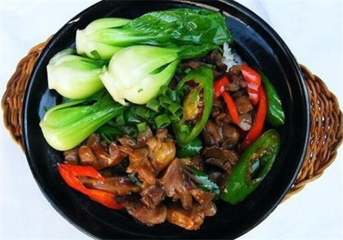 胖胖煲仔饭