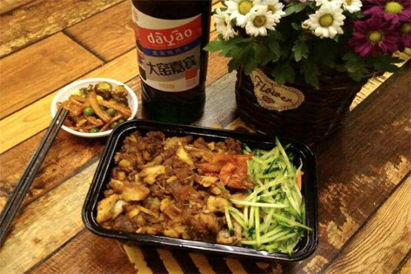 唯米客烤肉拌饭加盟