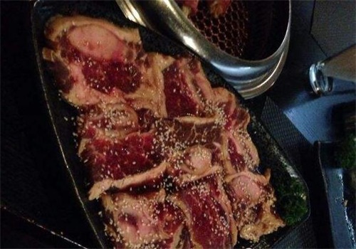 义气烤肉餐吧
