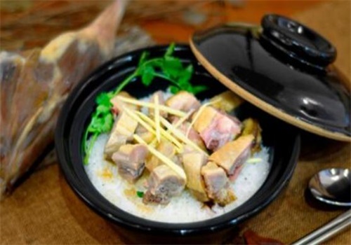 龙记煲仔饭