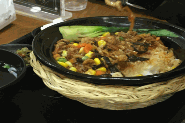 周记煲仔饭产品 门店图片